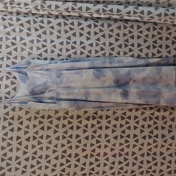 Cloud dress - Picture 3 of 3